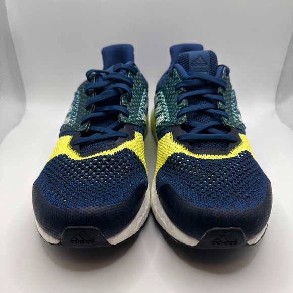 Adidas UltraBOOST Running Shoes - Men's US 8 - Includes original box - Picture 3 of 9